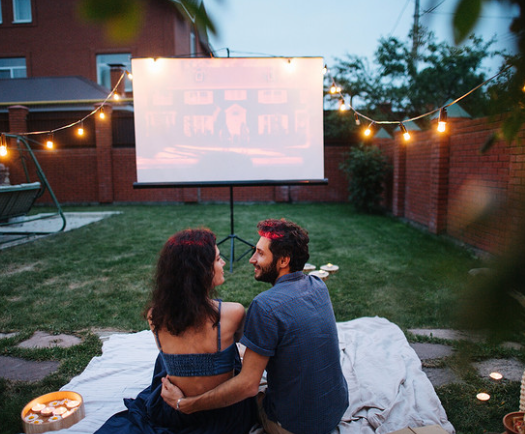 “Silver Screen Romance: Creating Magic Moments on Movie Night”